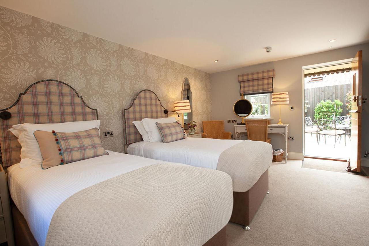 Inn The Fox And Hounds Country 4*