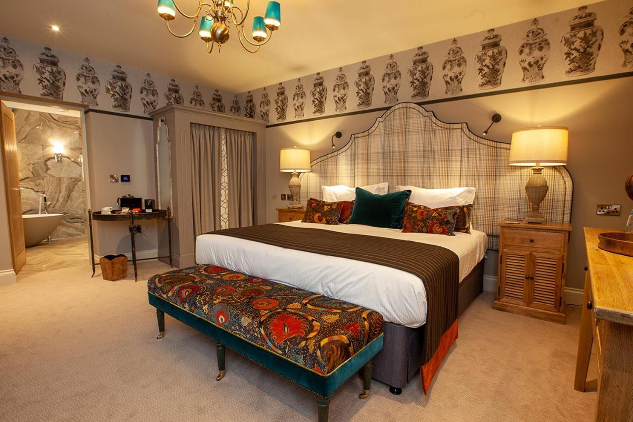 The Fox And Hounds Country Inn