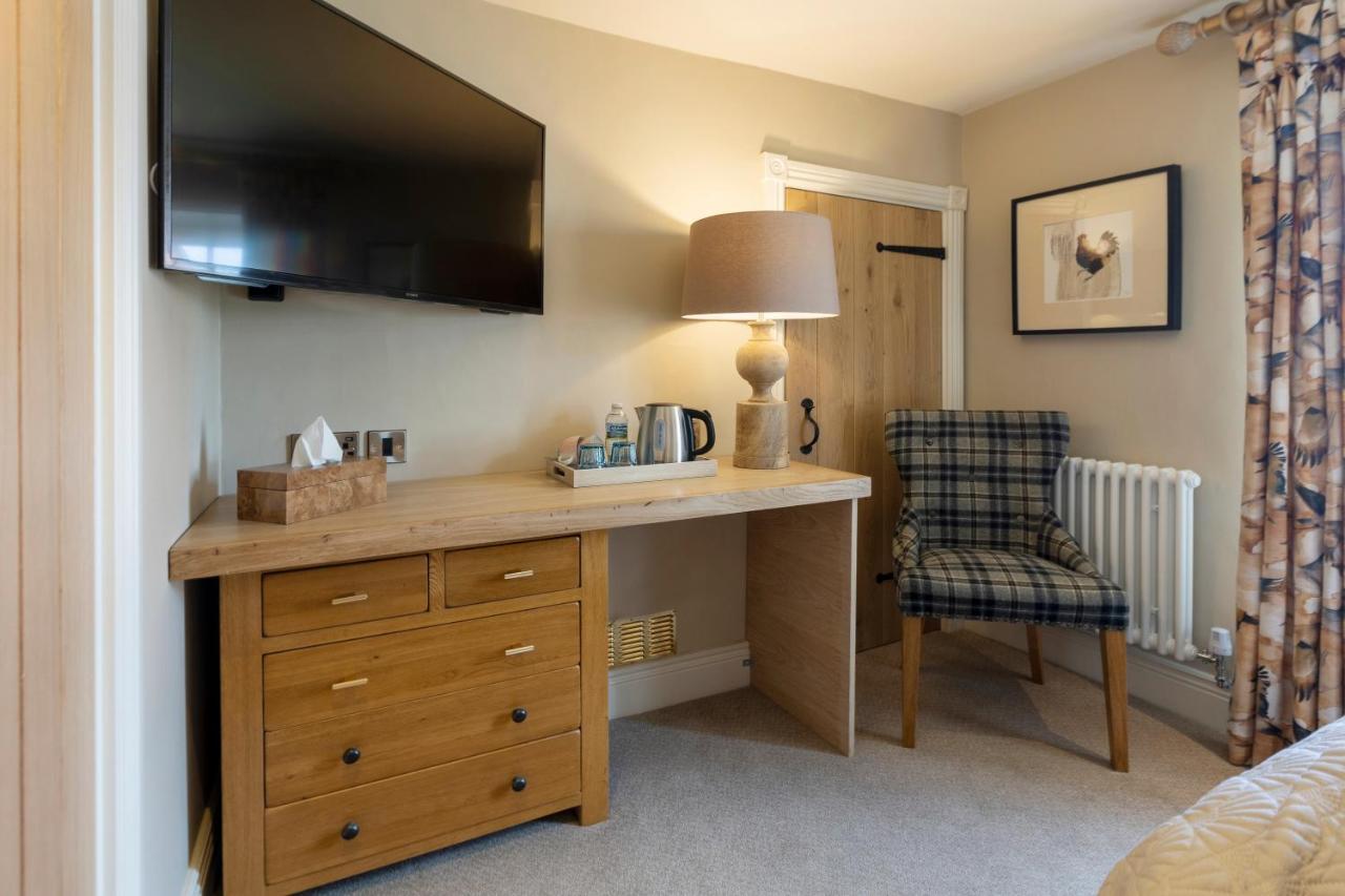 The Fox And Hounds Country Inn 4*