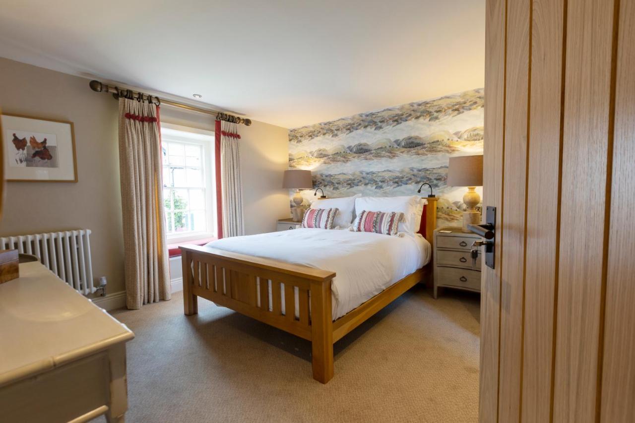 Inn The Fox And Hounds Country 4*