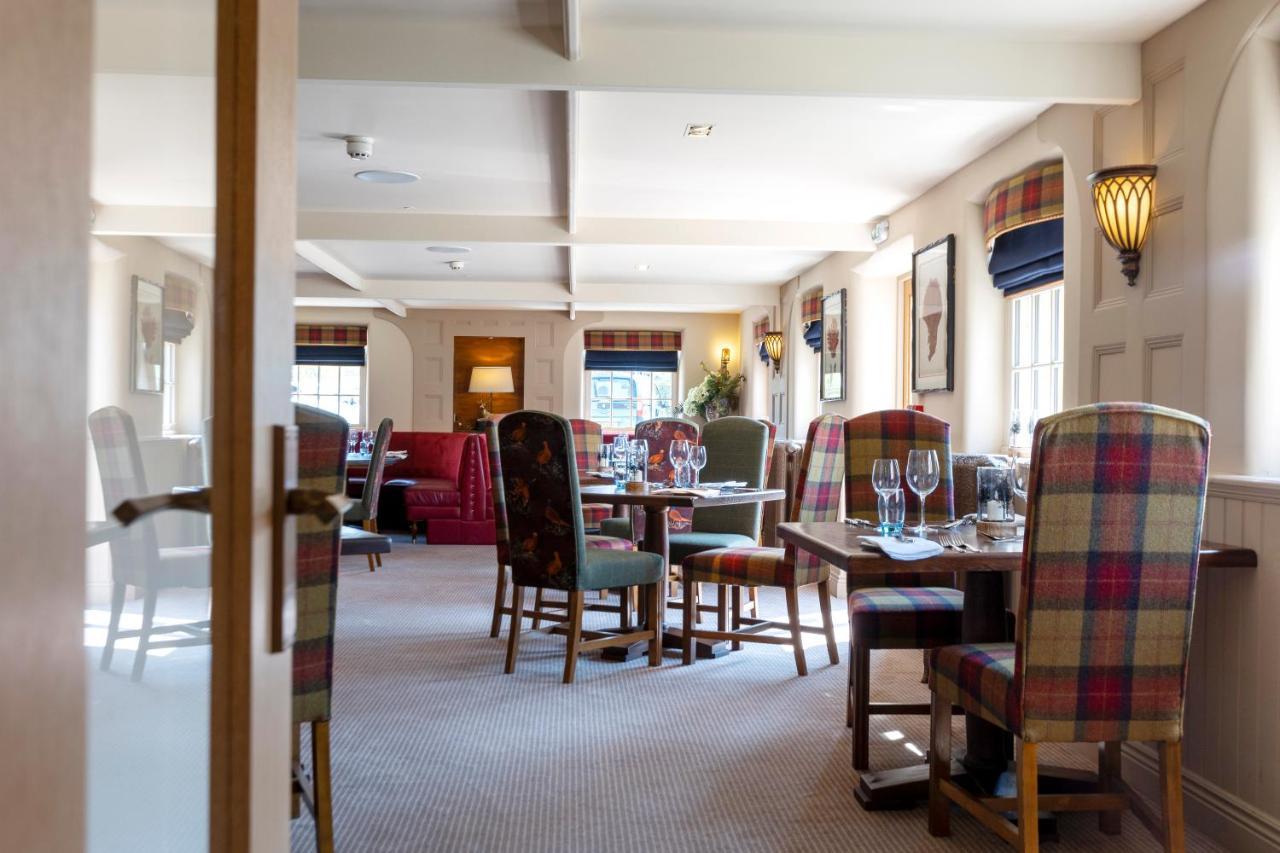 The Fox And Hounds Country 4*